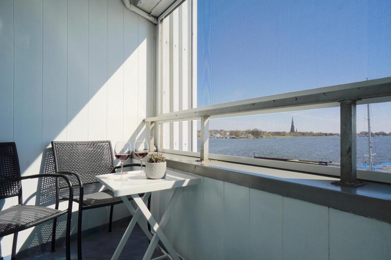 שלזוויג Ferienwohnung Schleiloge Mit Panoramablick Auf Die Schlei מראה חיצוני תמונה