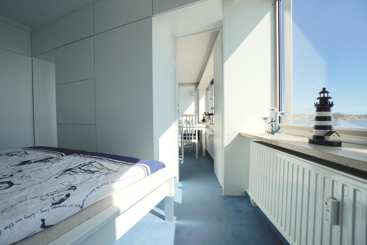 שלזוויג Ferienwohnung Schleiloge Mit Panoramablick Auf Die Schlei מראה חיצוני תמונה